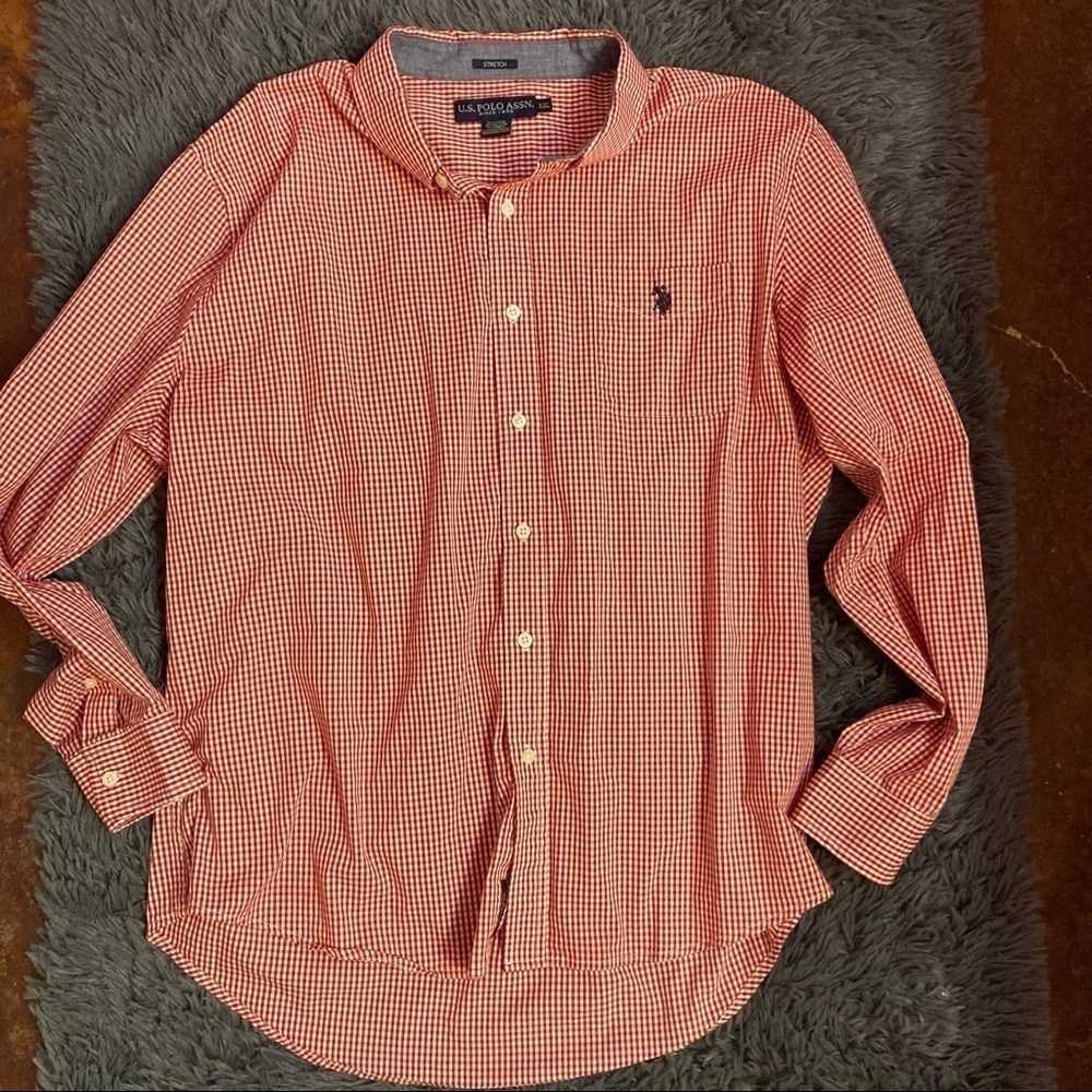 Men’s Red and White Checkered Button Front Shirt